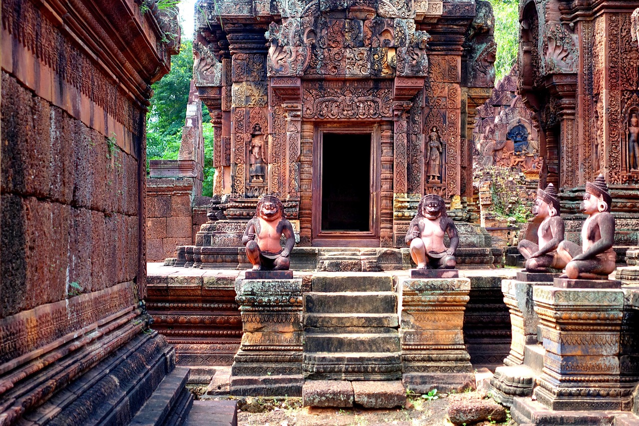 Banteay Srei view 2